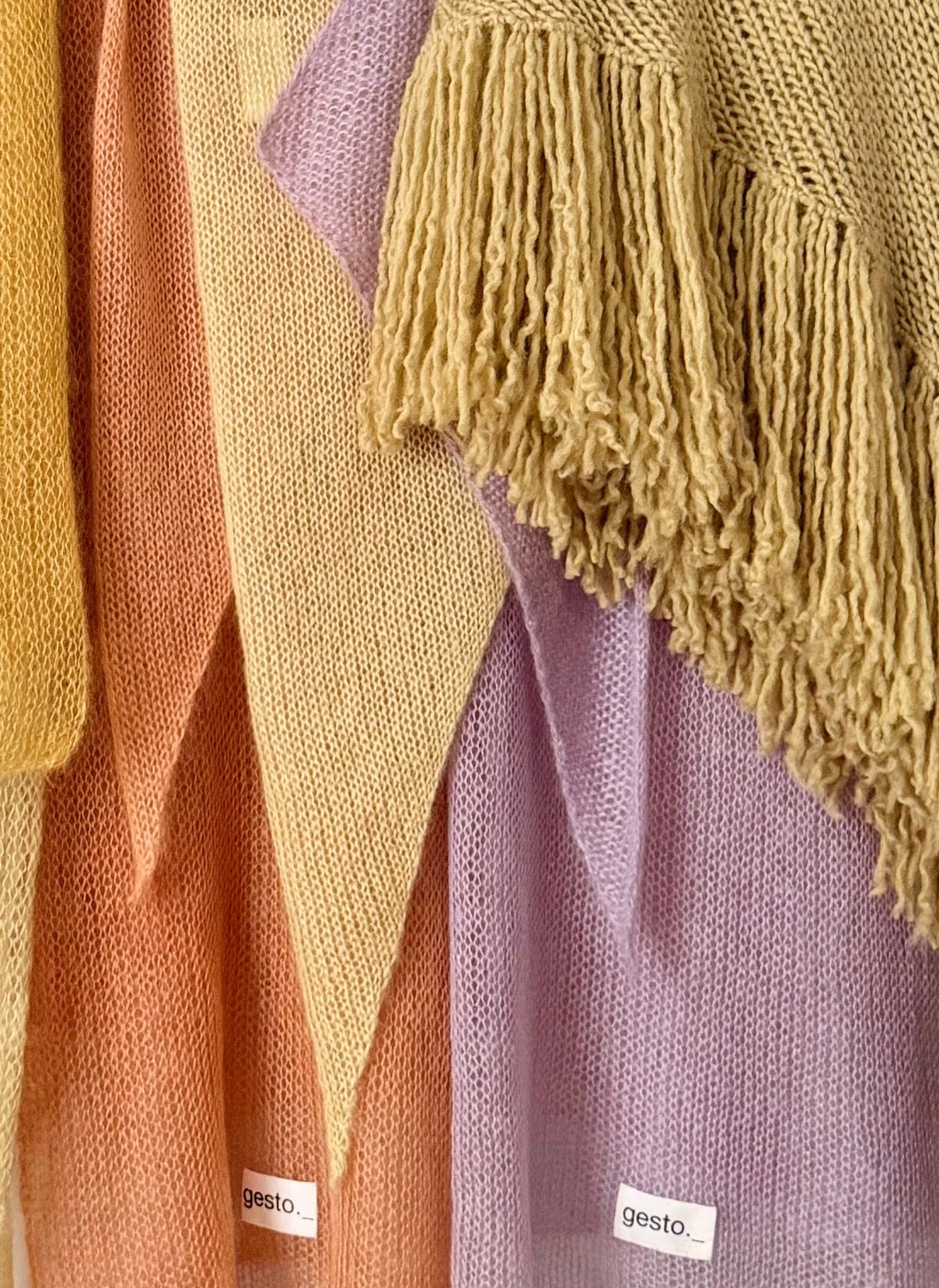 bufanda de lana y seda con tintes naturales _ palo