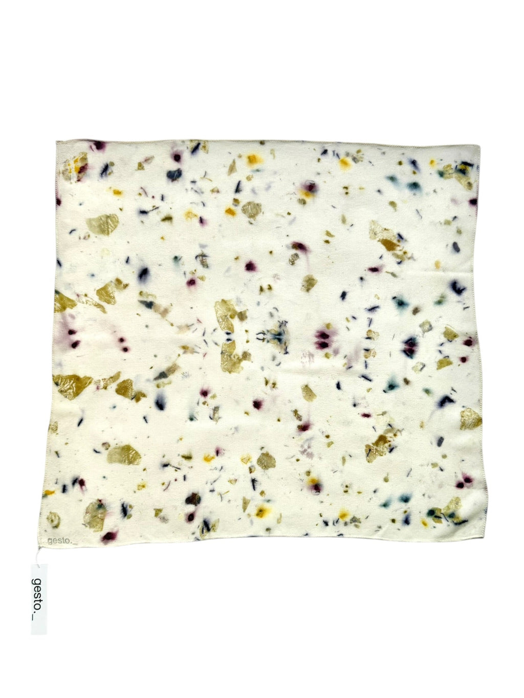 trino #2 _ pañuelo de seda con estampación botánica / 50x50 cm.