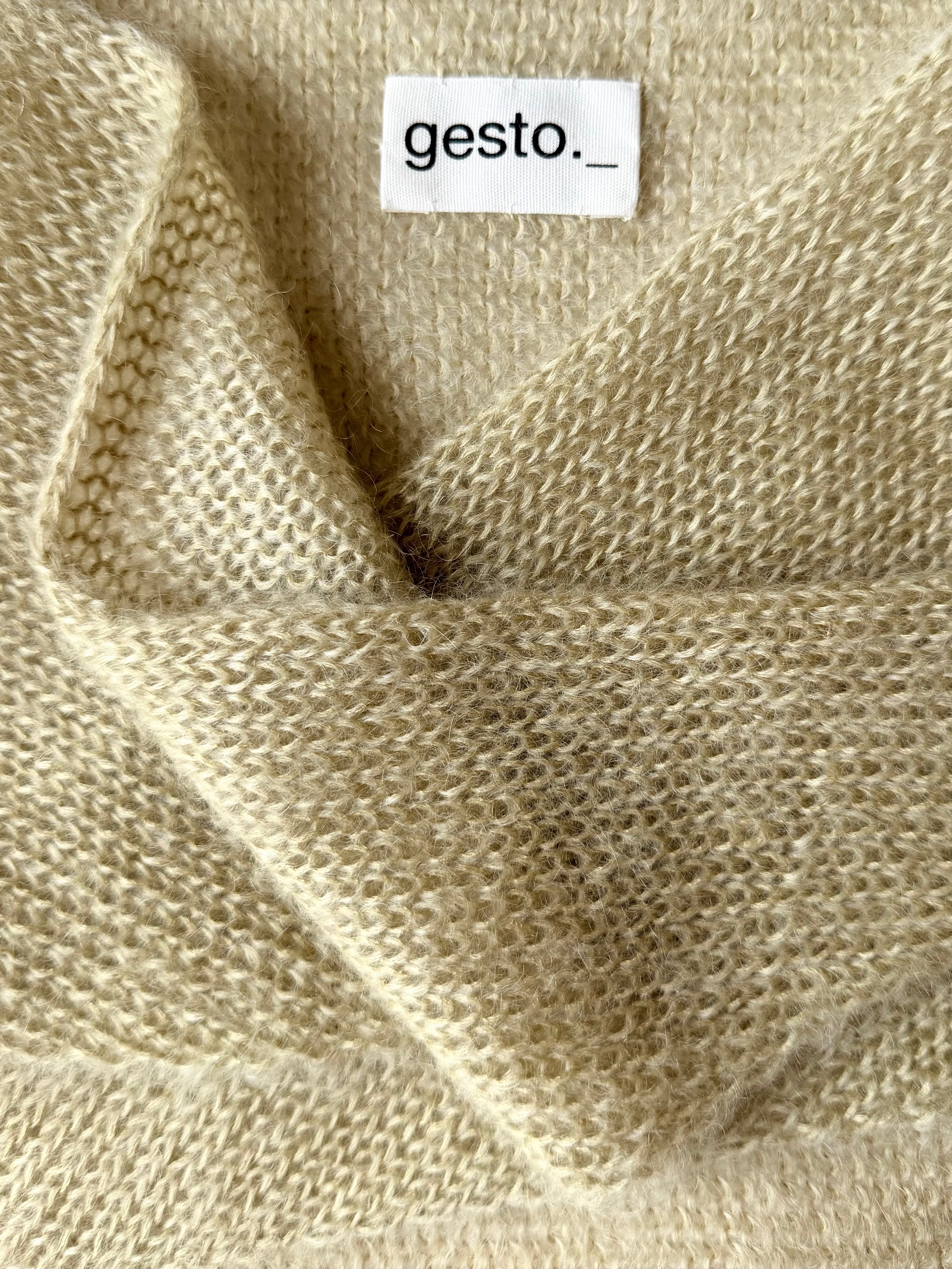 pañoleta de mohair y seda con tintes naturales _ hierro