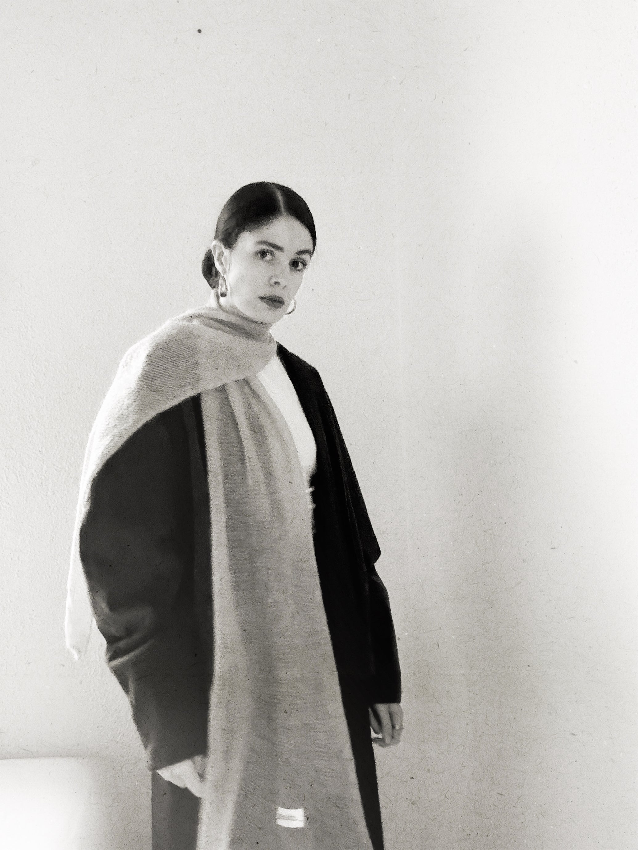 echarpe de mohair y seda con tintes naturales _ mediano _ sándalo