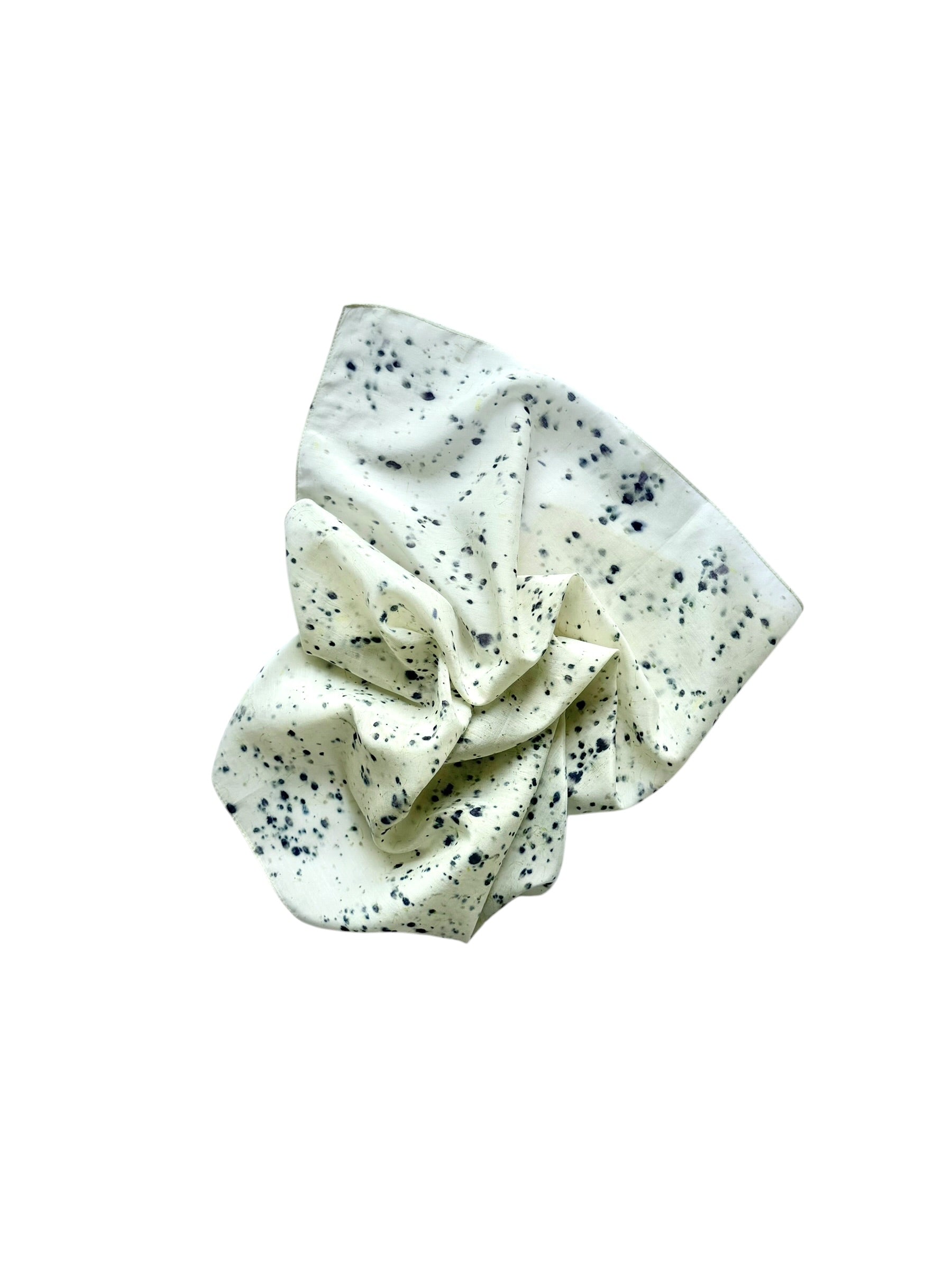 nana #5 _ pañuelo de algodón y seda con estampación botánica / 53x53 cm.