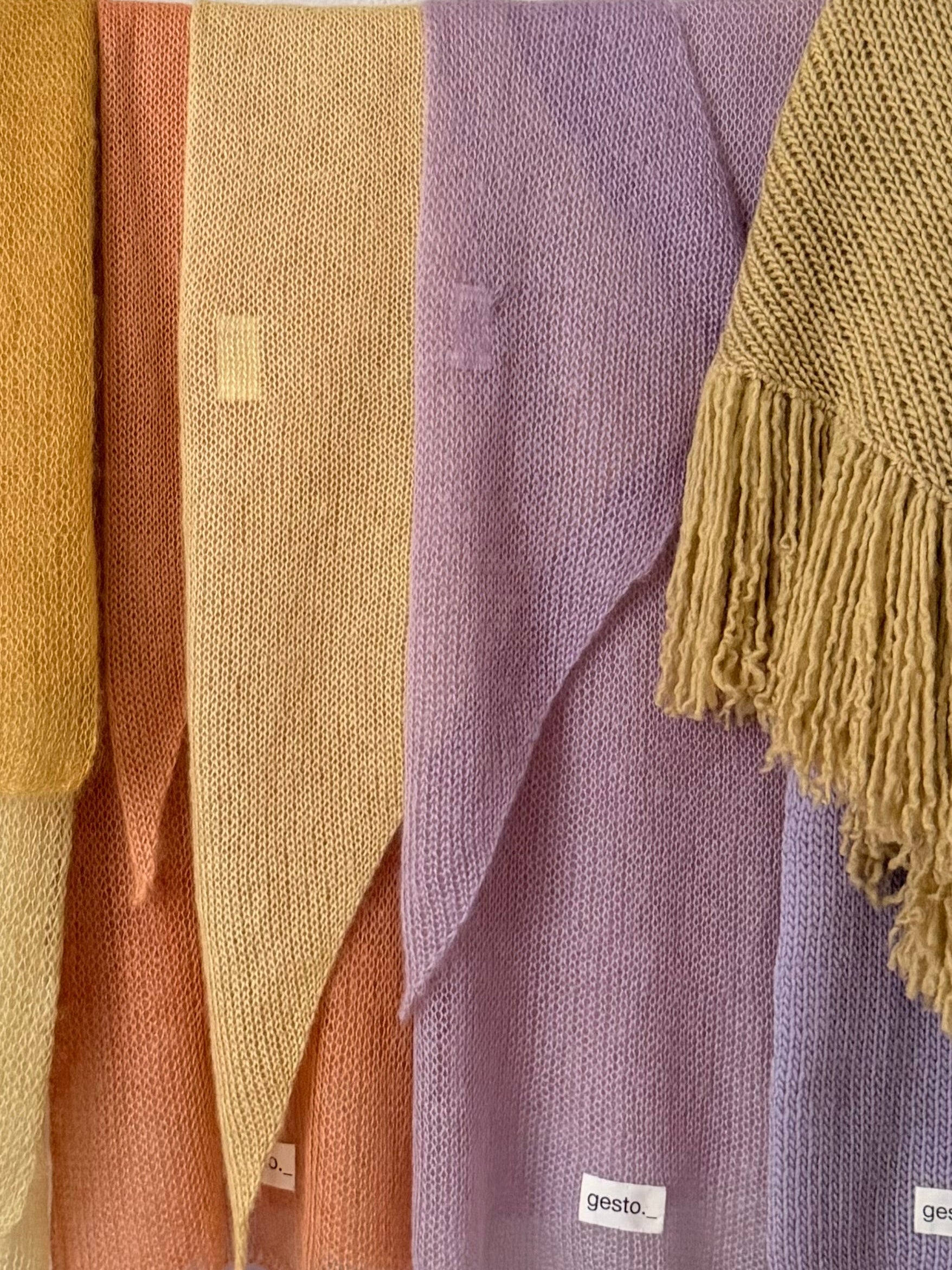 echarpe de mohair y seda con tintes naturales _ mediano _ palo