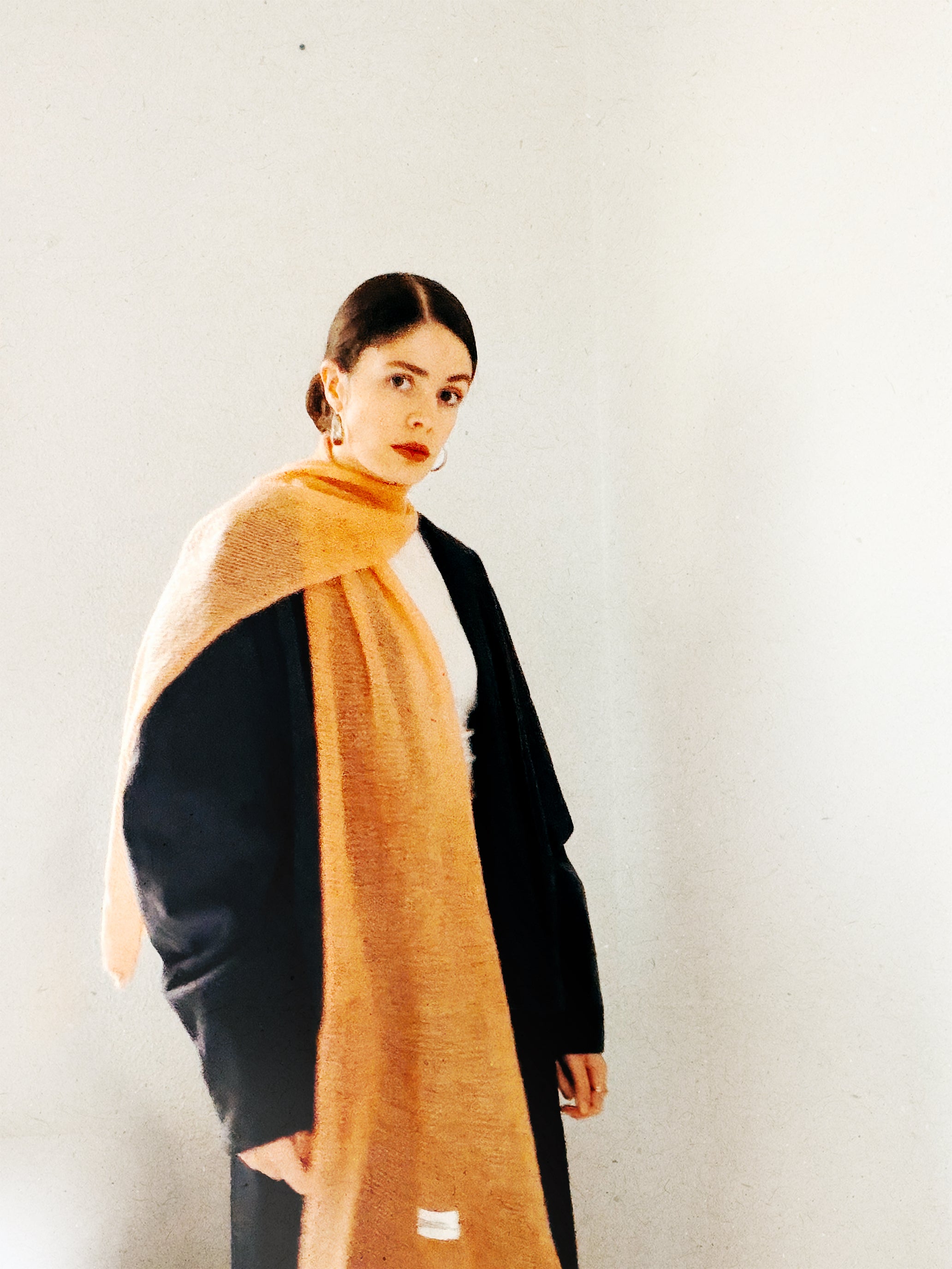 echarpe de mohair y seda con tintes naturales _ mediano _ rubia