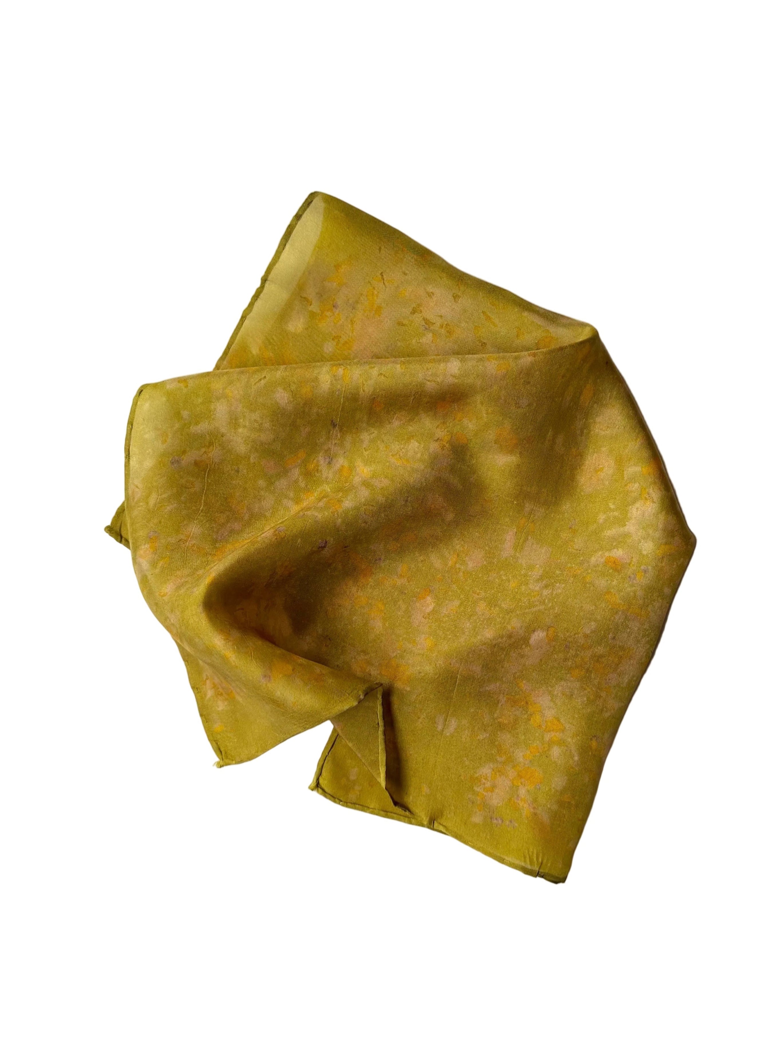 aura #1 _ pañuelo de seda con estampación botánica / 45x45 cm.