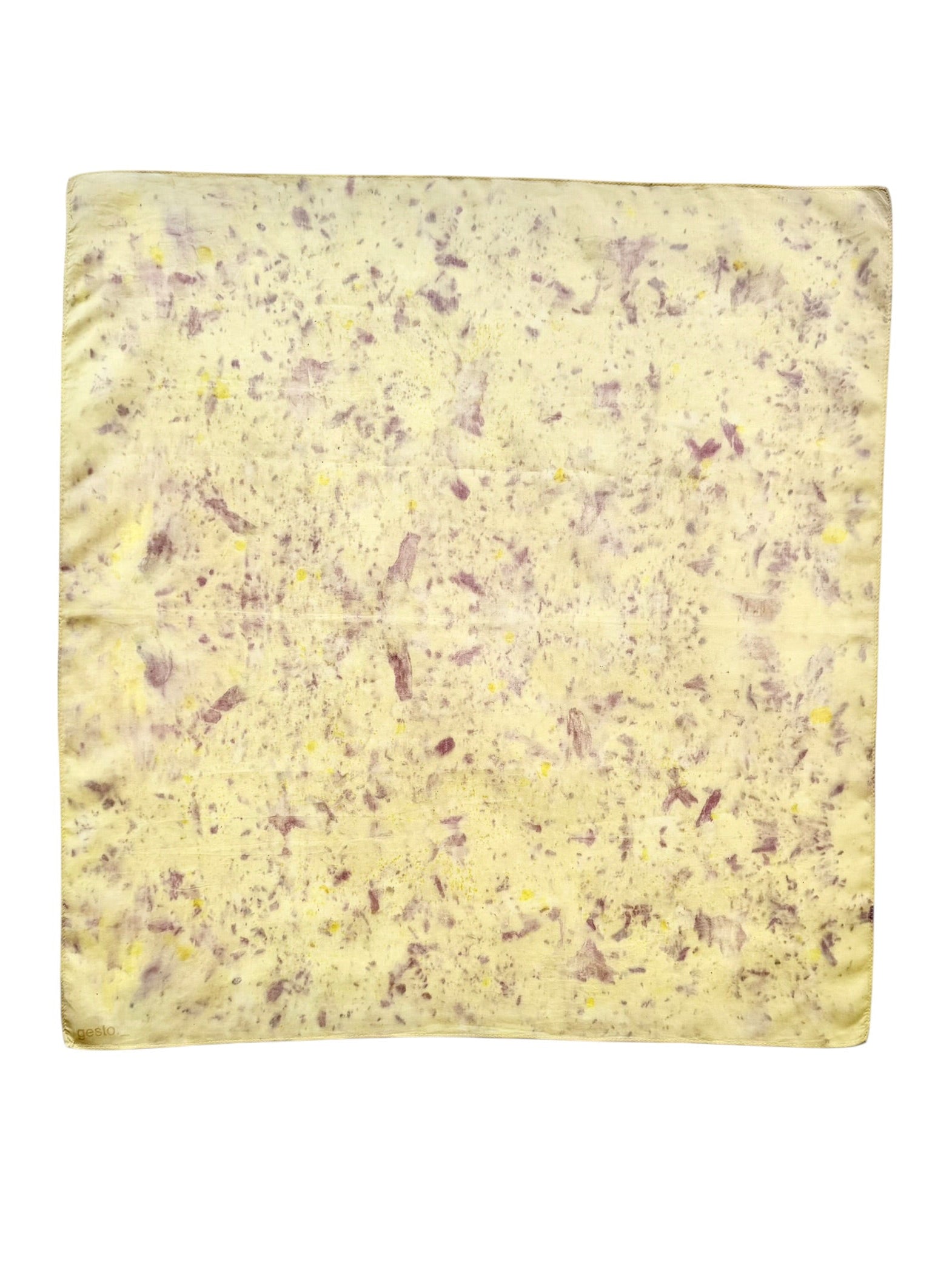risa #3 _ pañuelo de algodón y seda con estampación botánica / 53x53 cm.