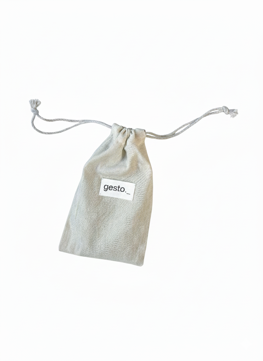 bostezo #1 _ pañuelo de seda con estampación botánica / 45x45 cm.