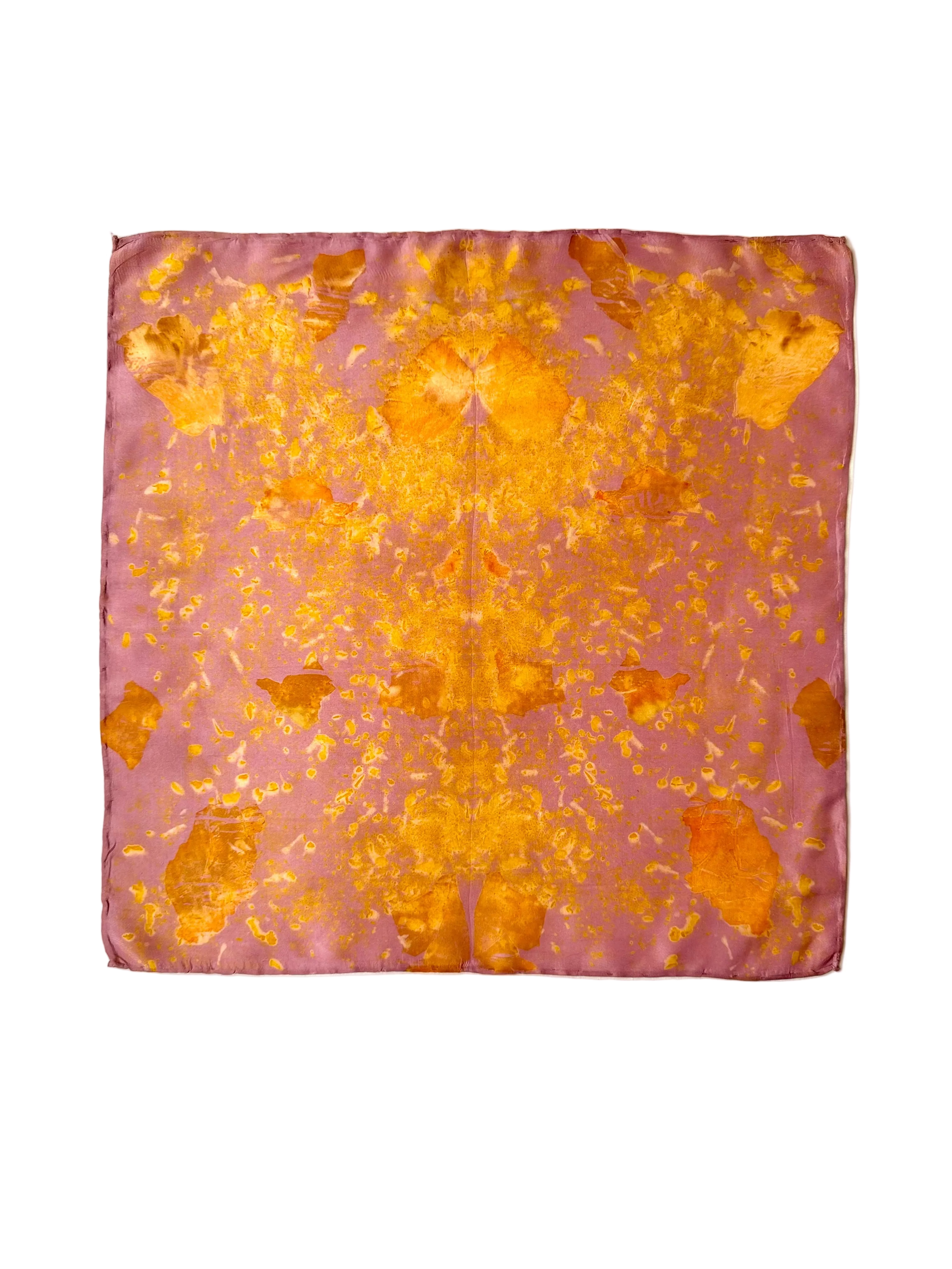 soplo #2 _ pañuelo de seda con tinte natural / 45x45 cm.