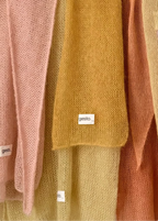 hierro _ pañoleta de mohair y seda con tintes naturales