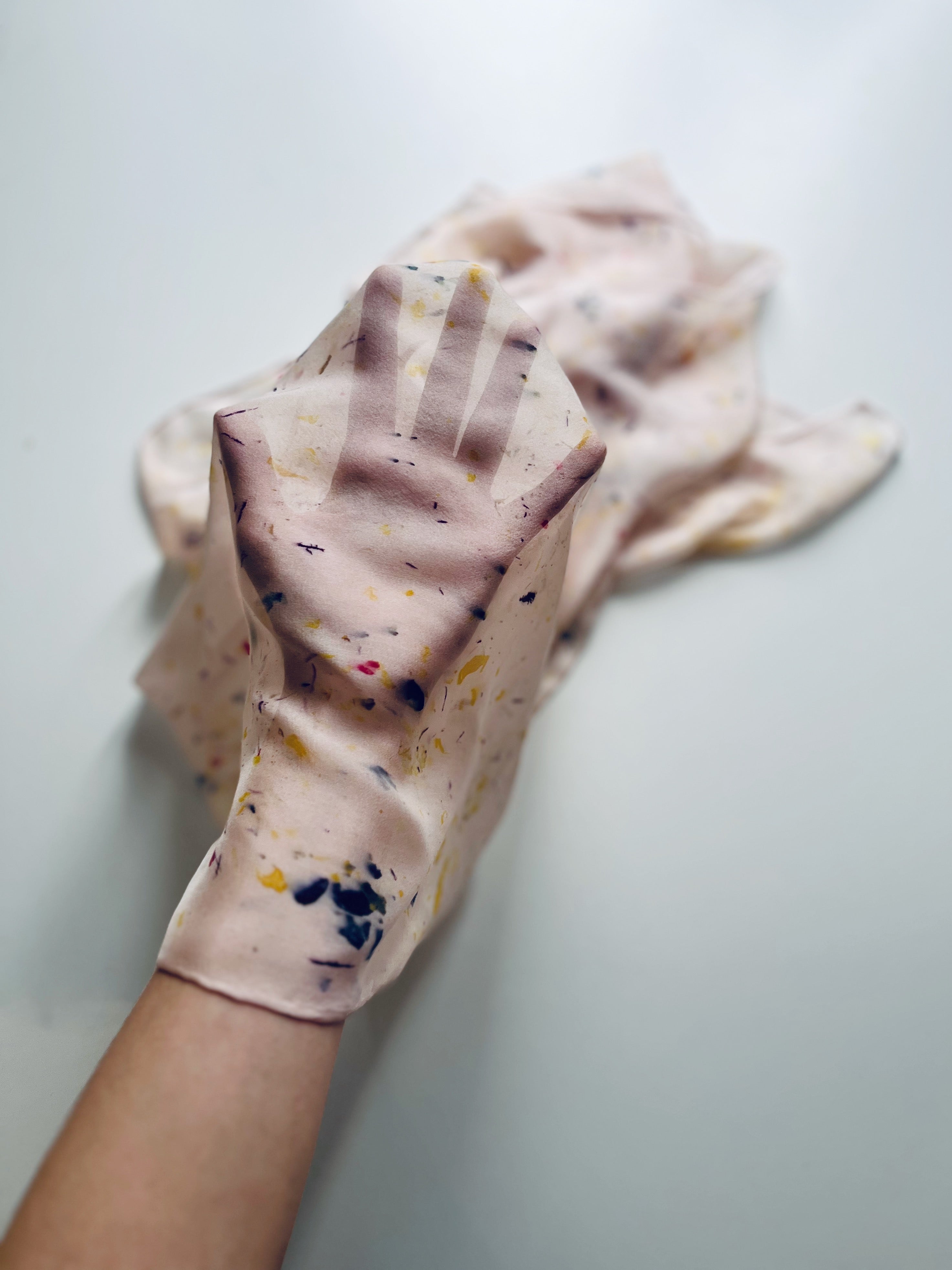 plie #1 _ pañuelo de seda con estampación botánica / 180x45 cm.