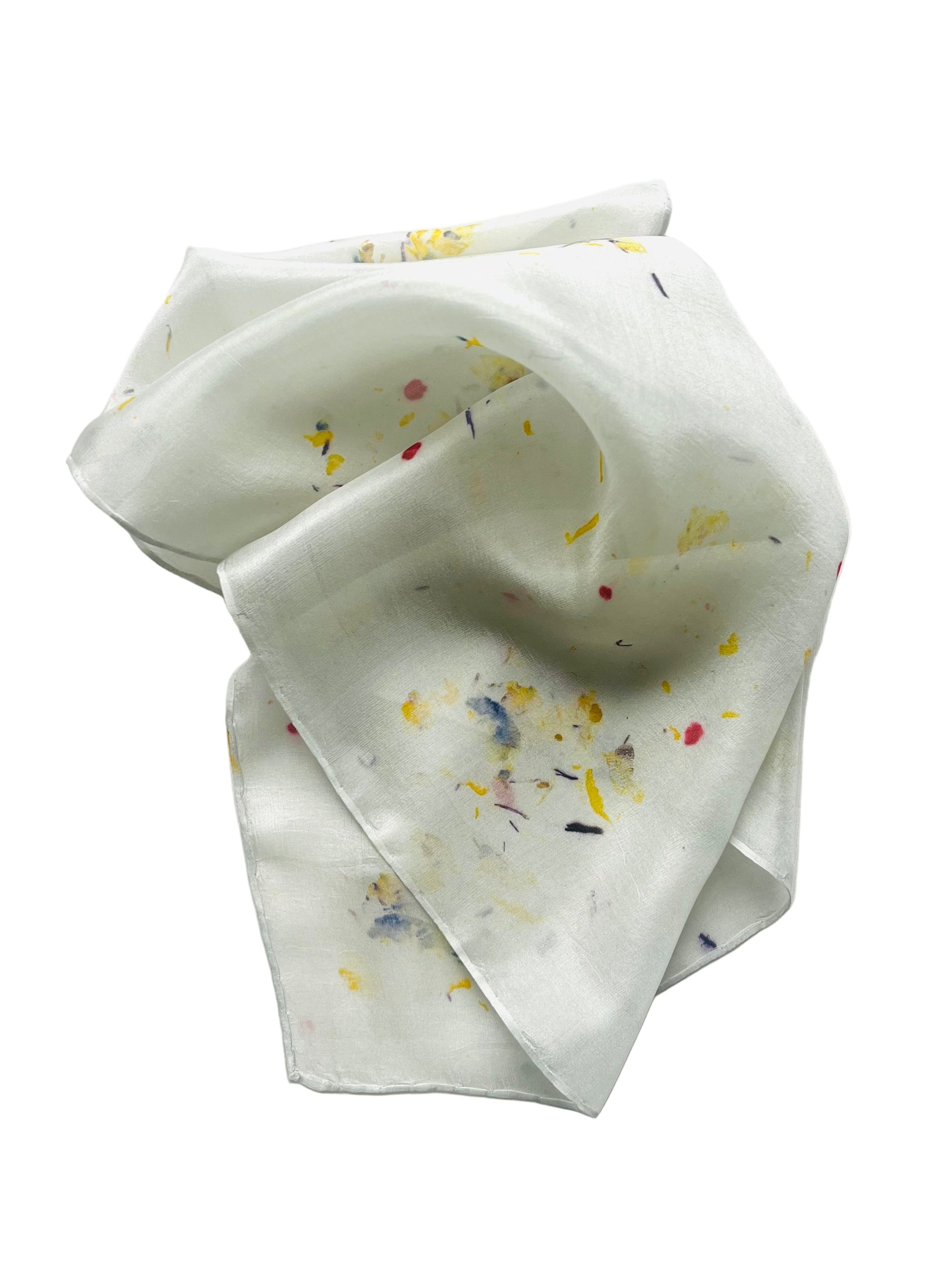 susurro #1 _ pañuelo de seda con estampación botánica /45x45 cm.