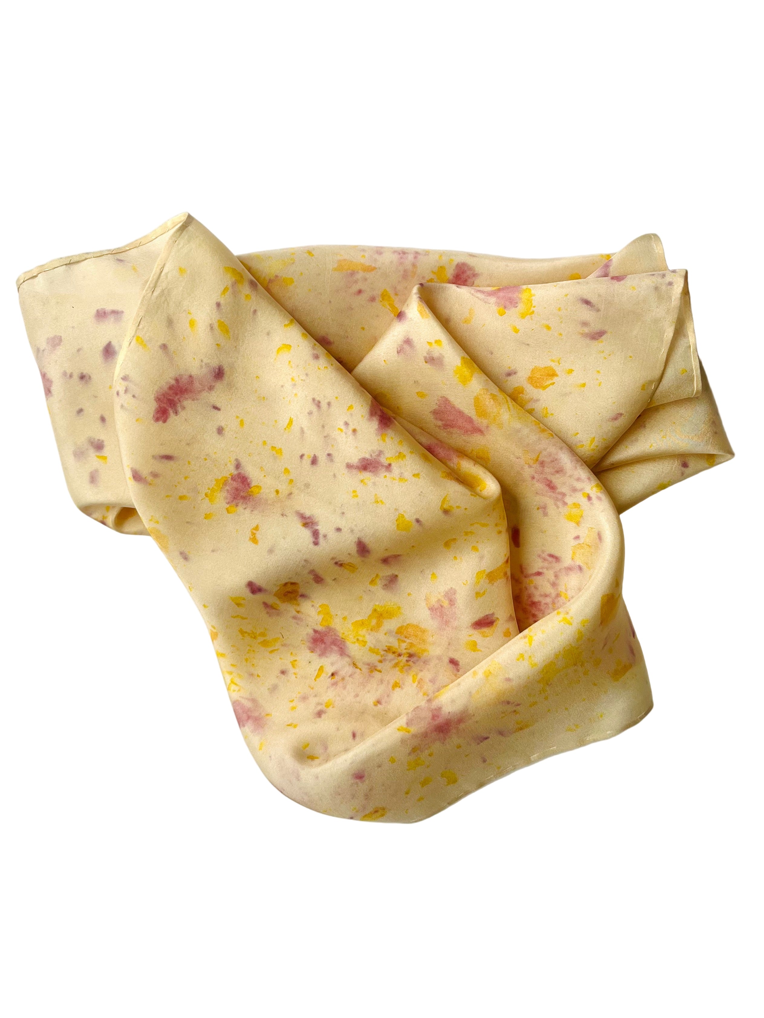 risa #2 _ pañuelo de seda con estampación botánica / 55x55 cm.