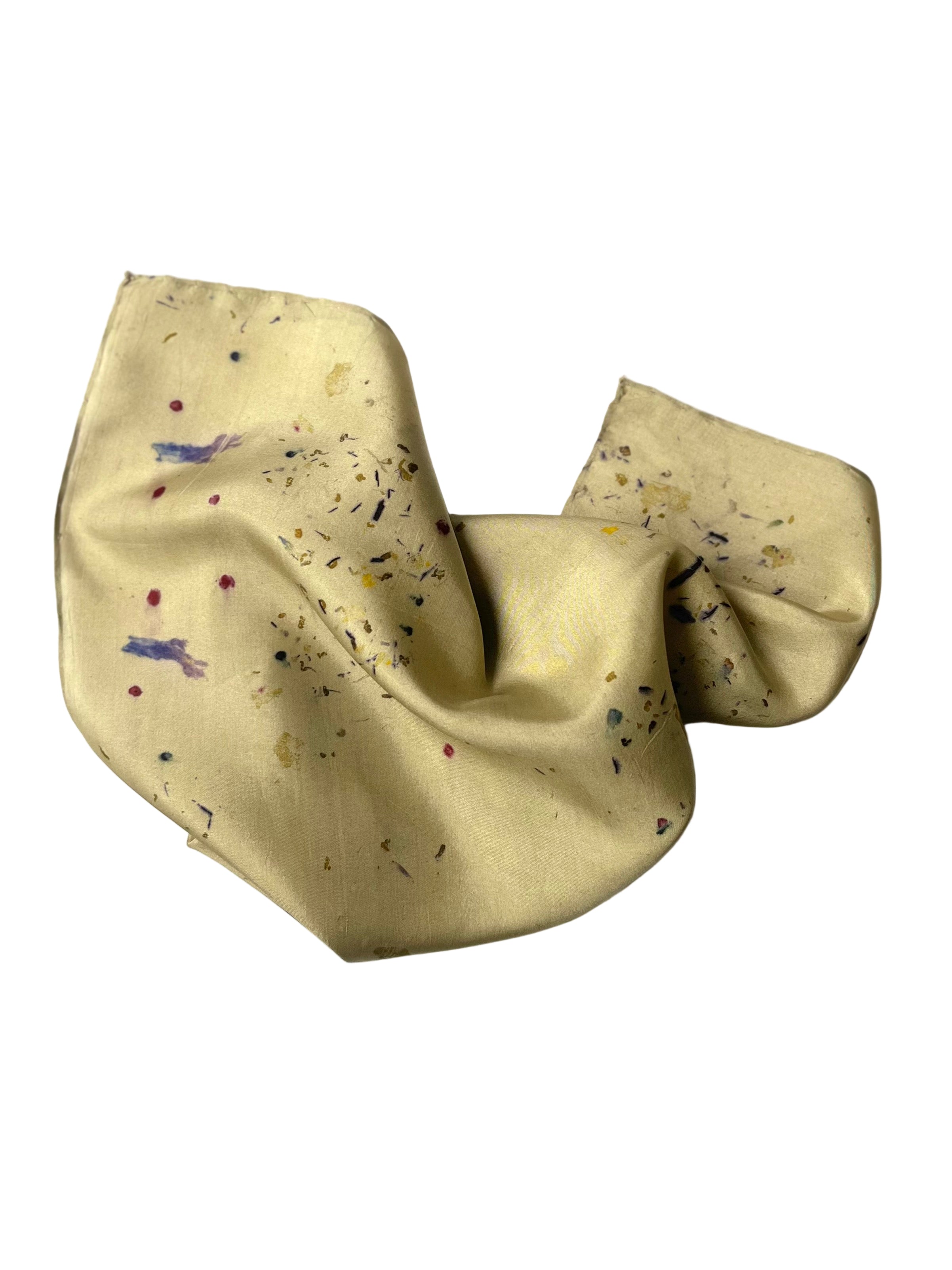 campo _ pañuelo de seda con estampación botánica / 45x45 cm.