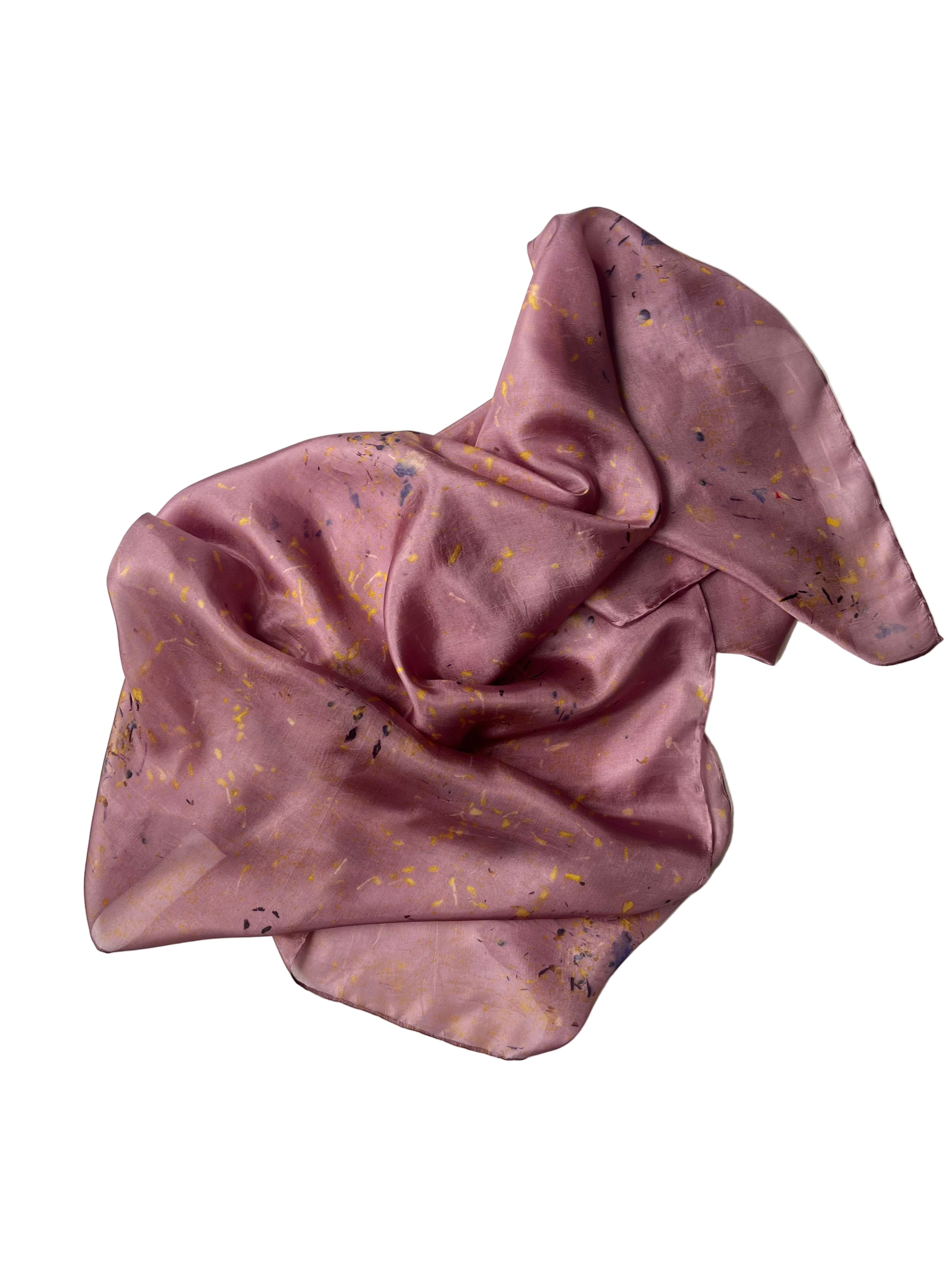 sueño #1 _ pañuelo de seda con estampación botánica / 90x90 cm.