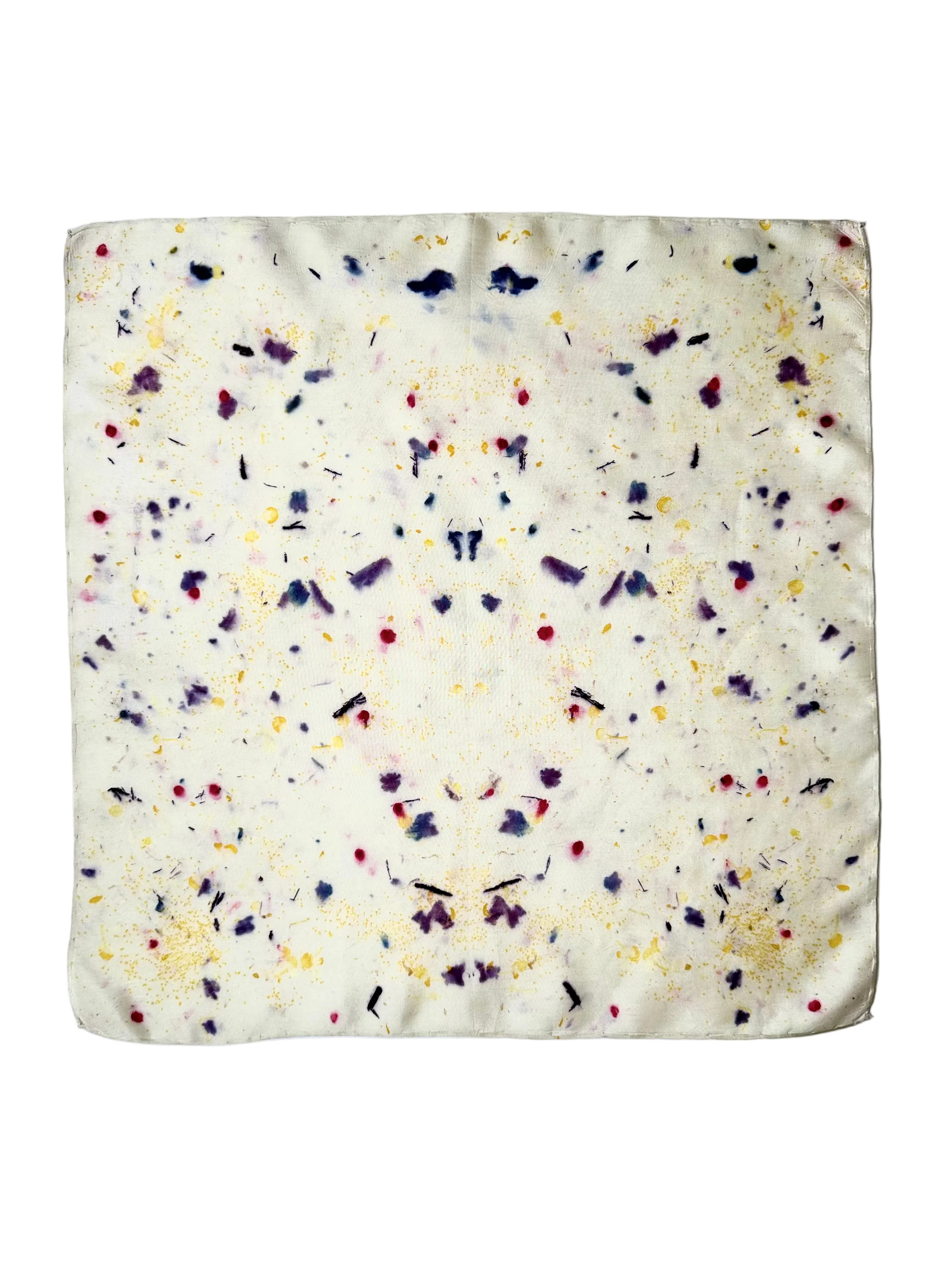 jardín #1 _ pañuelo de seda con estampación botánica / 45x45 cm.