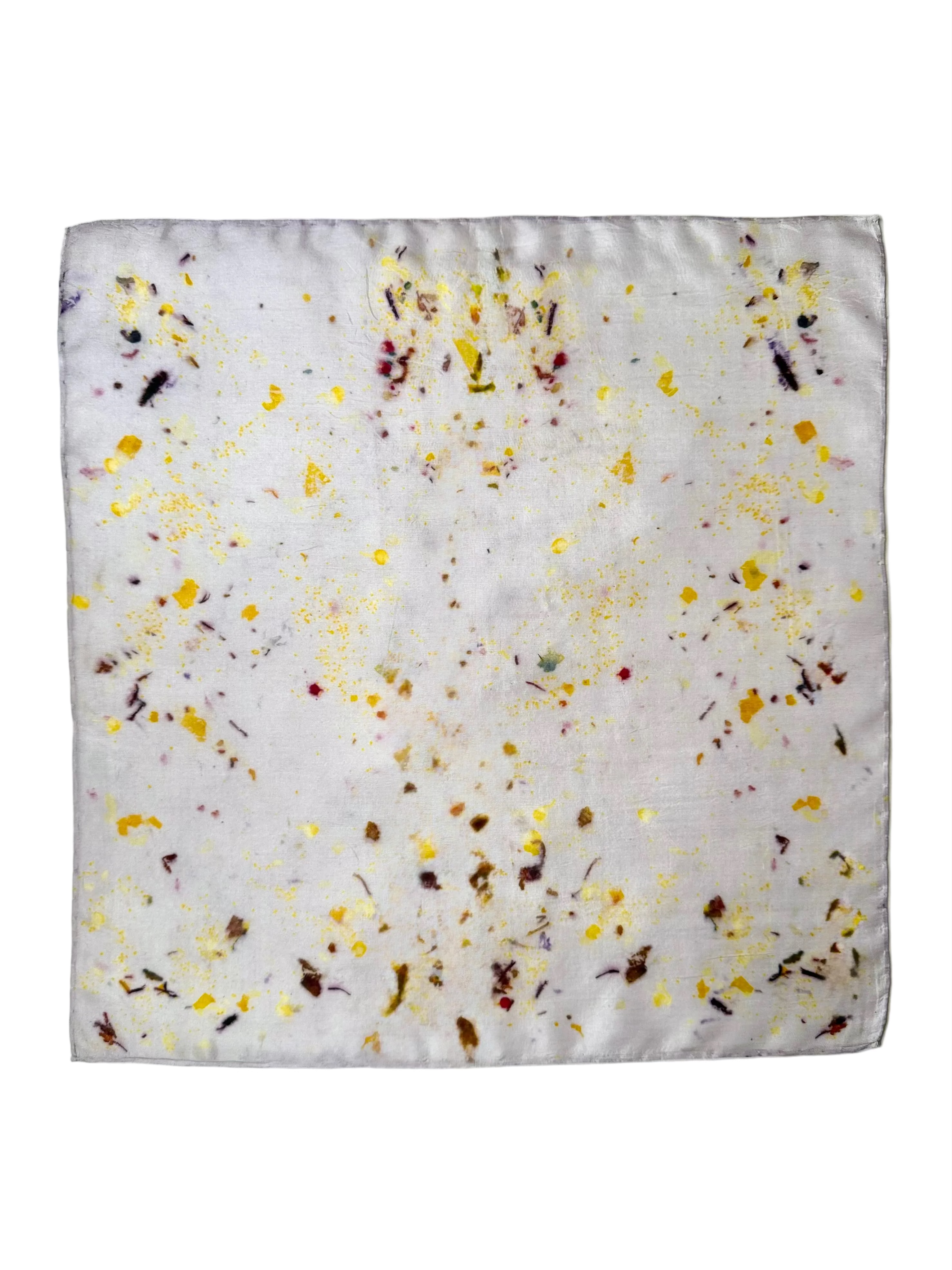 bostezo #1 _ pañuelo de seda con estampación botánica / 45x45 cm.